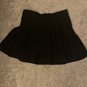 Elegant Black Pleated Skirt